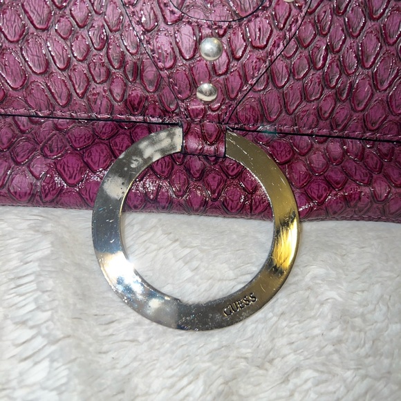 GUESS Leather Purple Snake Skin Envelope Clutch Purse Y2K - Picture 5 of 5